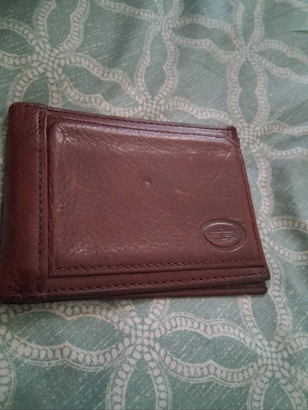 Dockers Men's Brown Leather Bi-Fold Wallet - Classic Design